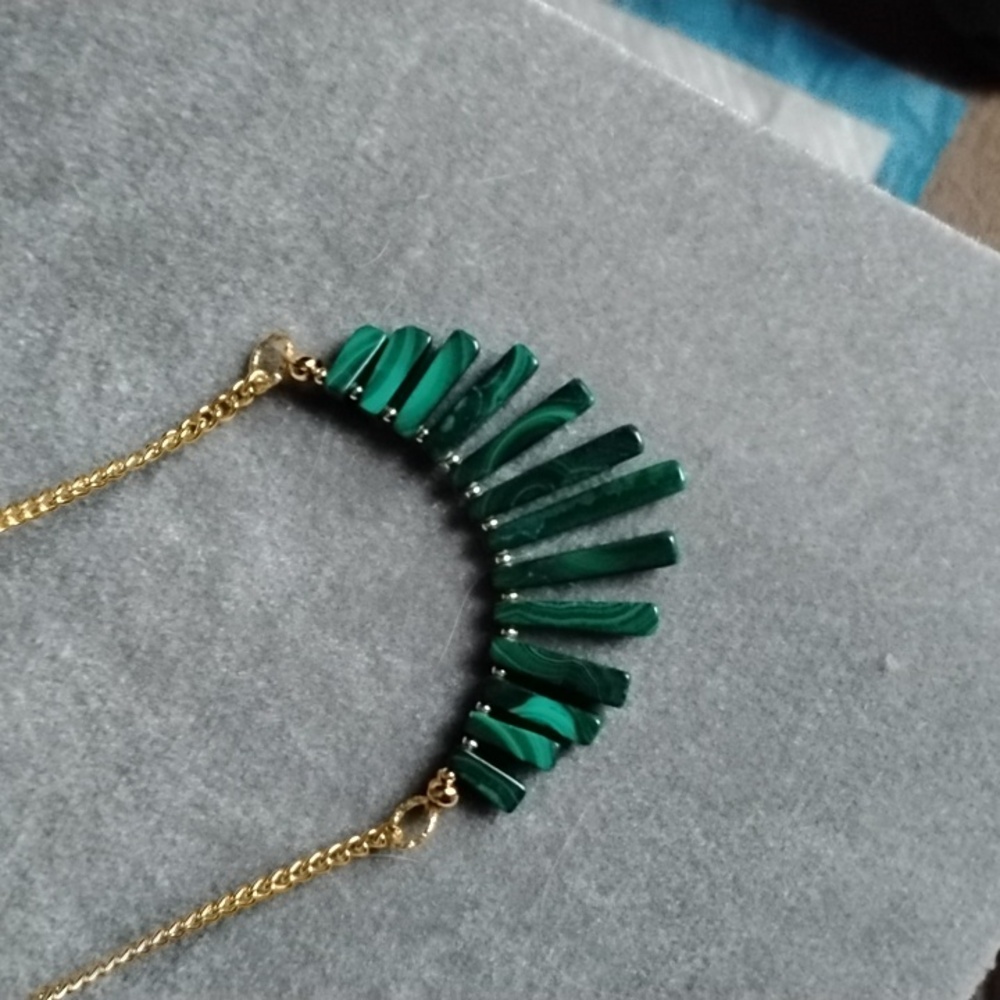 Hand Crafted Genuine A Grade Graduated Malachite Focal With 18kt Gold - Picture 9 of 9